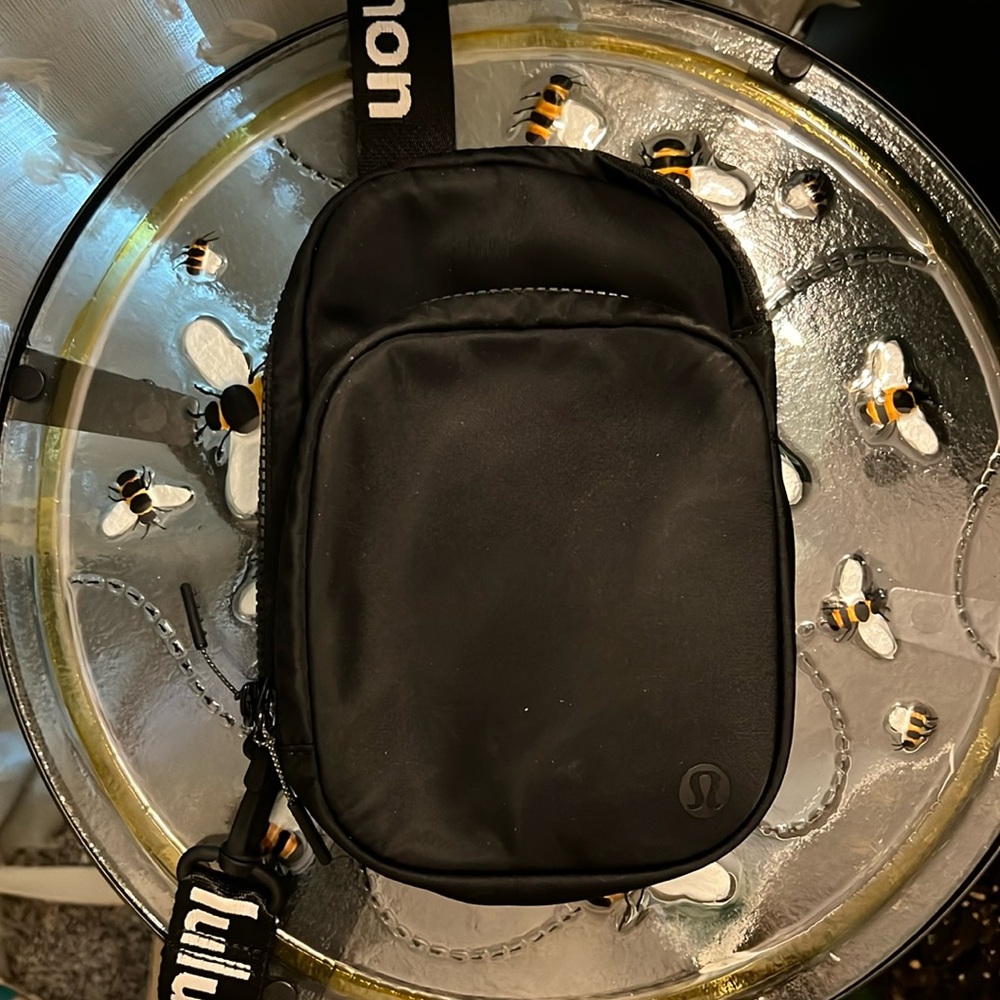 Lululemon Crossbody Fanny Pack